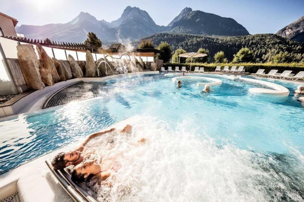 Aaa Chalet Allegra Rojo With Mountain View Scuol Buitenkant foto