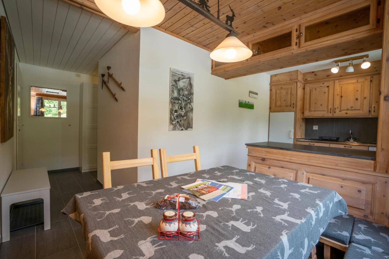 Aaa Chalet Allegra Rojo With Mountain View Scuol Buitenkant foto